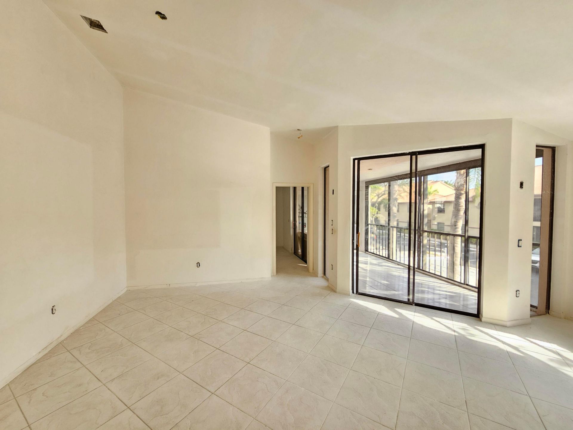 5235 Europa Drive, Unit O, Boynton Beach, FL 33437 Photo