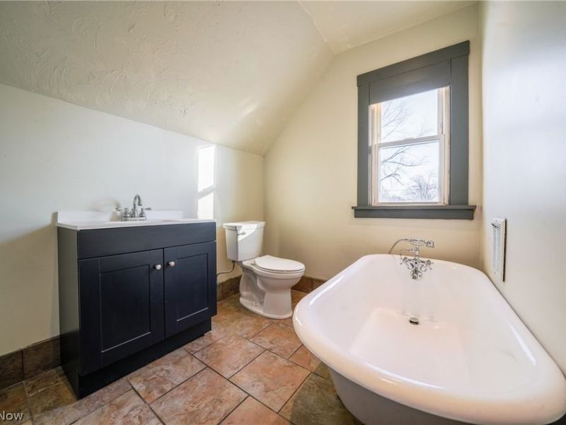 7610 Rosewood Avenue, Cleveland, OH 44105 Photo 14