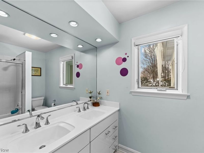 2408 Beachwood Boulevard, Beachwood, OH 44122 Photo 33