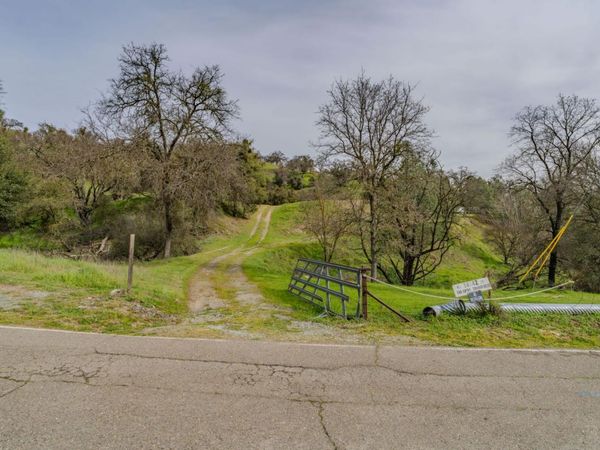 14542 E School Street, Amador City, CA 95601