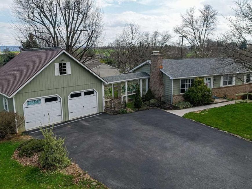 824 Fox Meadow Road, Chambersburg, PA 17202 Main Photo