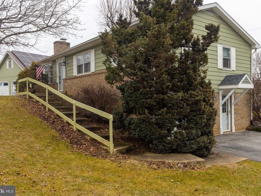 824 Fox Meadow Road, Chambersburg, PA 17202 Main Photo