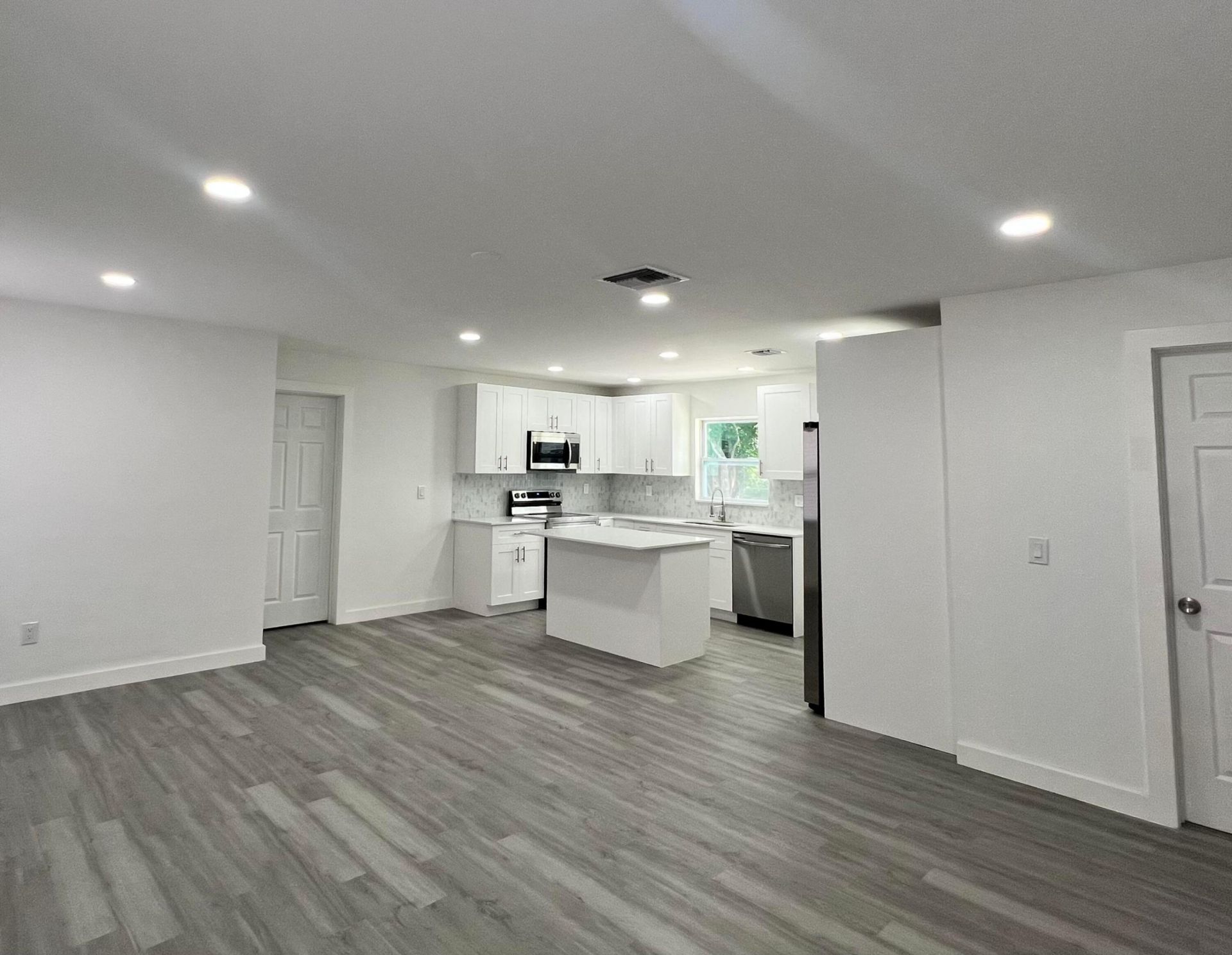 2801 Avenue Q Avenue, Fort Pierce, FL 34947 Photo