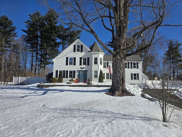 223 Central St, Unit 223, Hudson, MA 01749