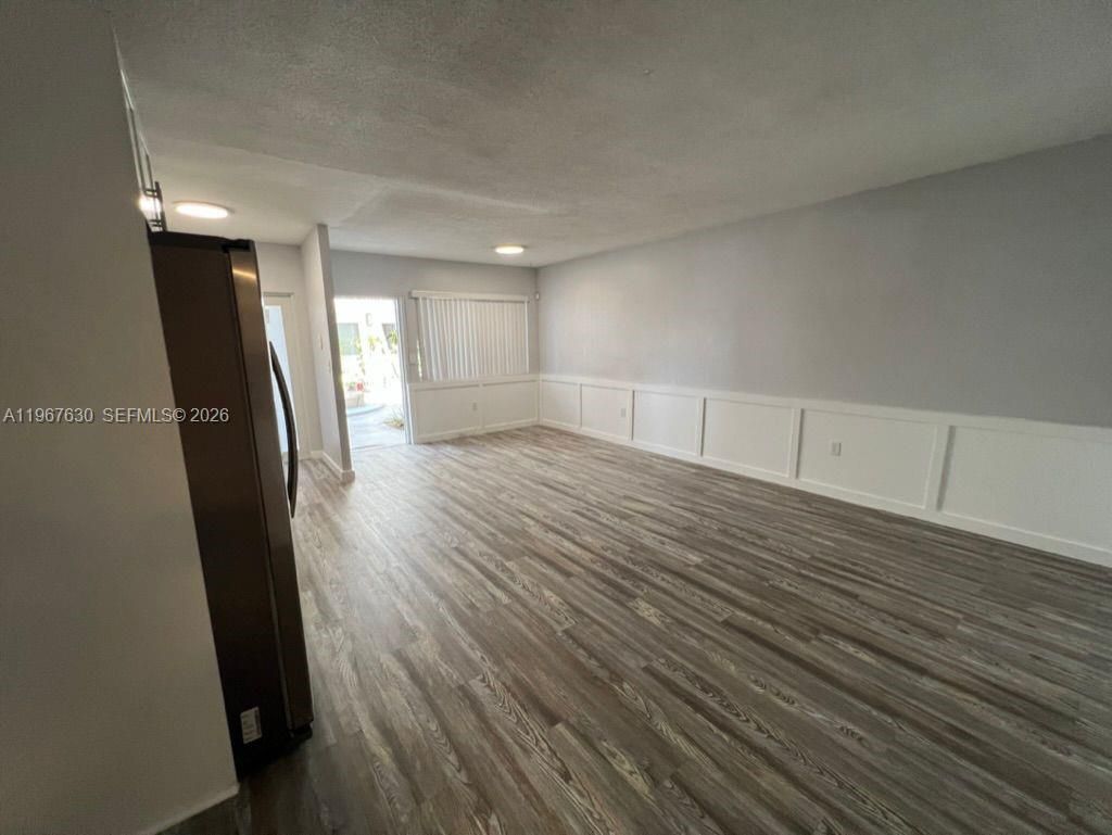 2430 NE 135th St , Unit 105, North Miami, FL 33181 Photo