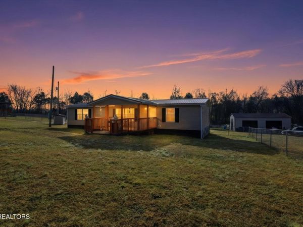 2911 White Rd, Loudon, TN 37774