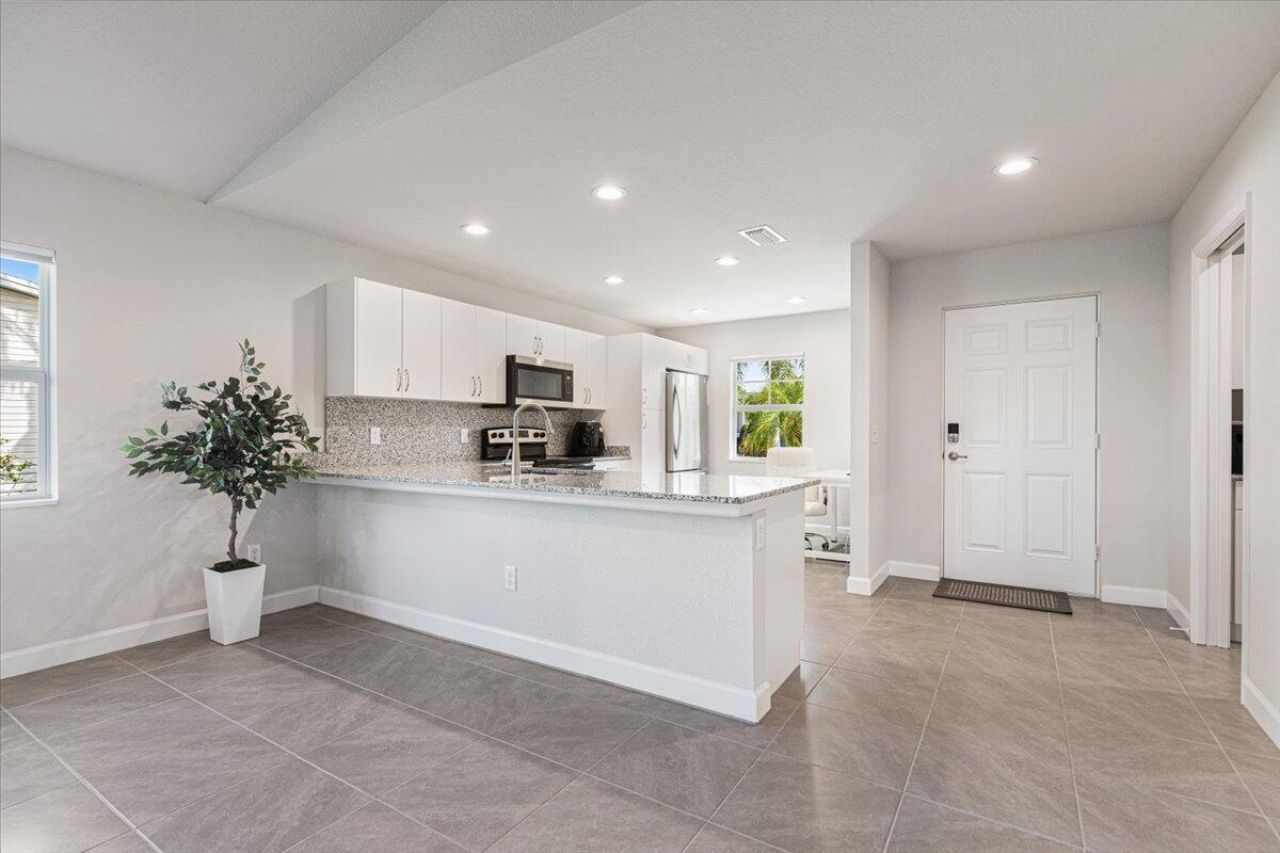 10 Juan Carlos Lane, Port Saint Lucie, FL 34952 Photo