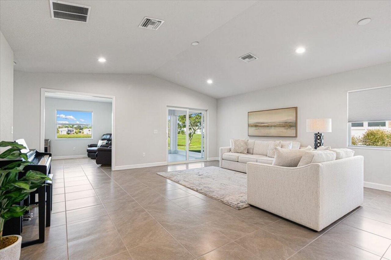 10 Juan Carlos Lane, Port Saint Lucie, FL 34952 Photo