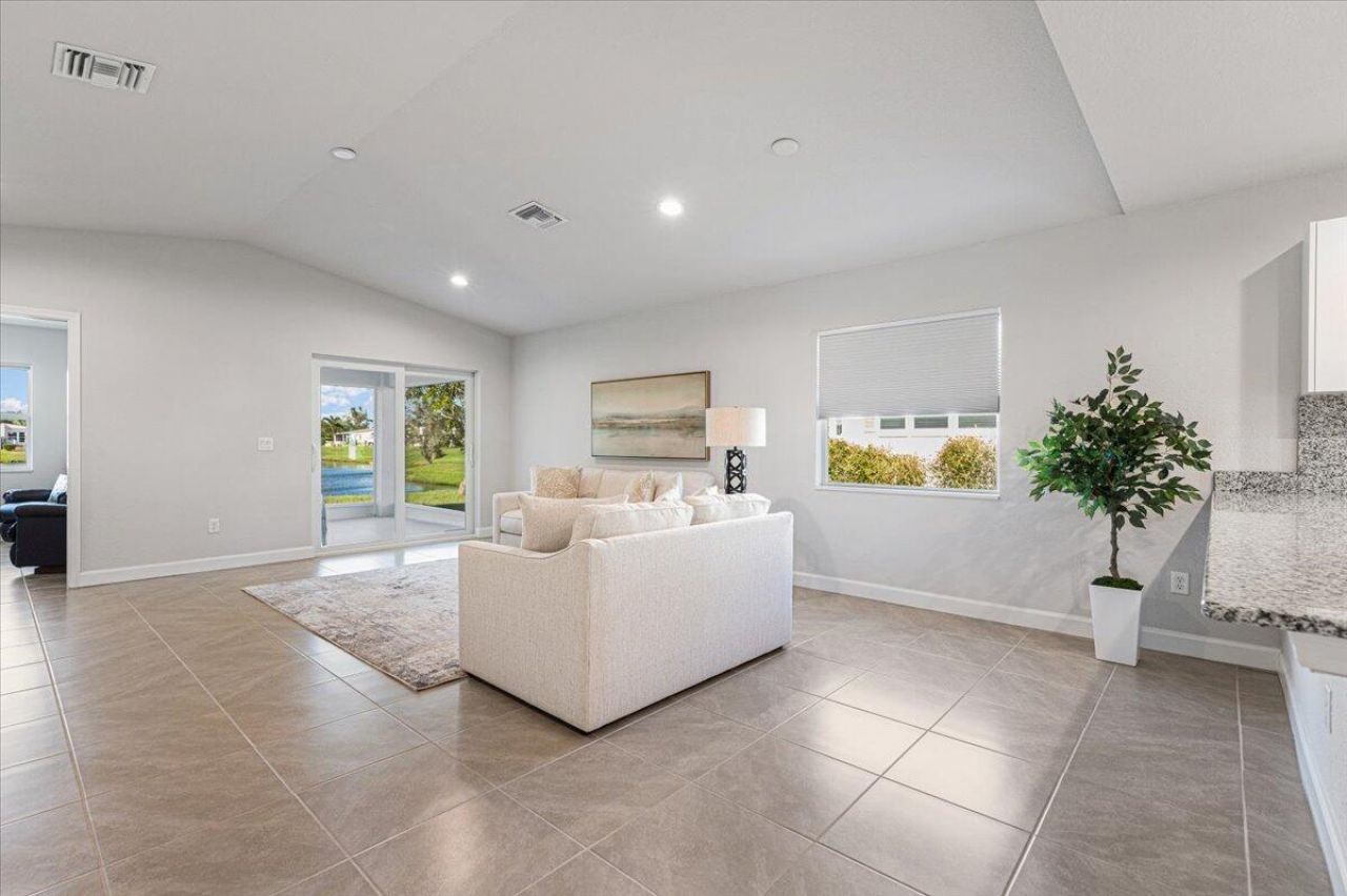 10 Juan Carlos Lane, Port Saint Lucie, FL 34952 Photo