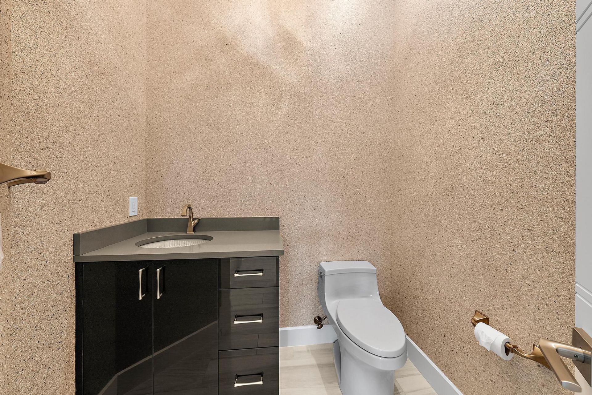 8110 Sandpiper Way, West Palm Beach, FL 33412 Photo