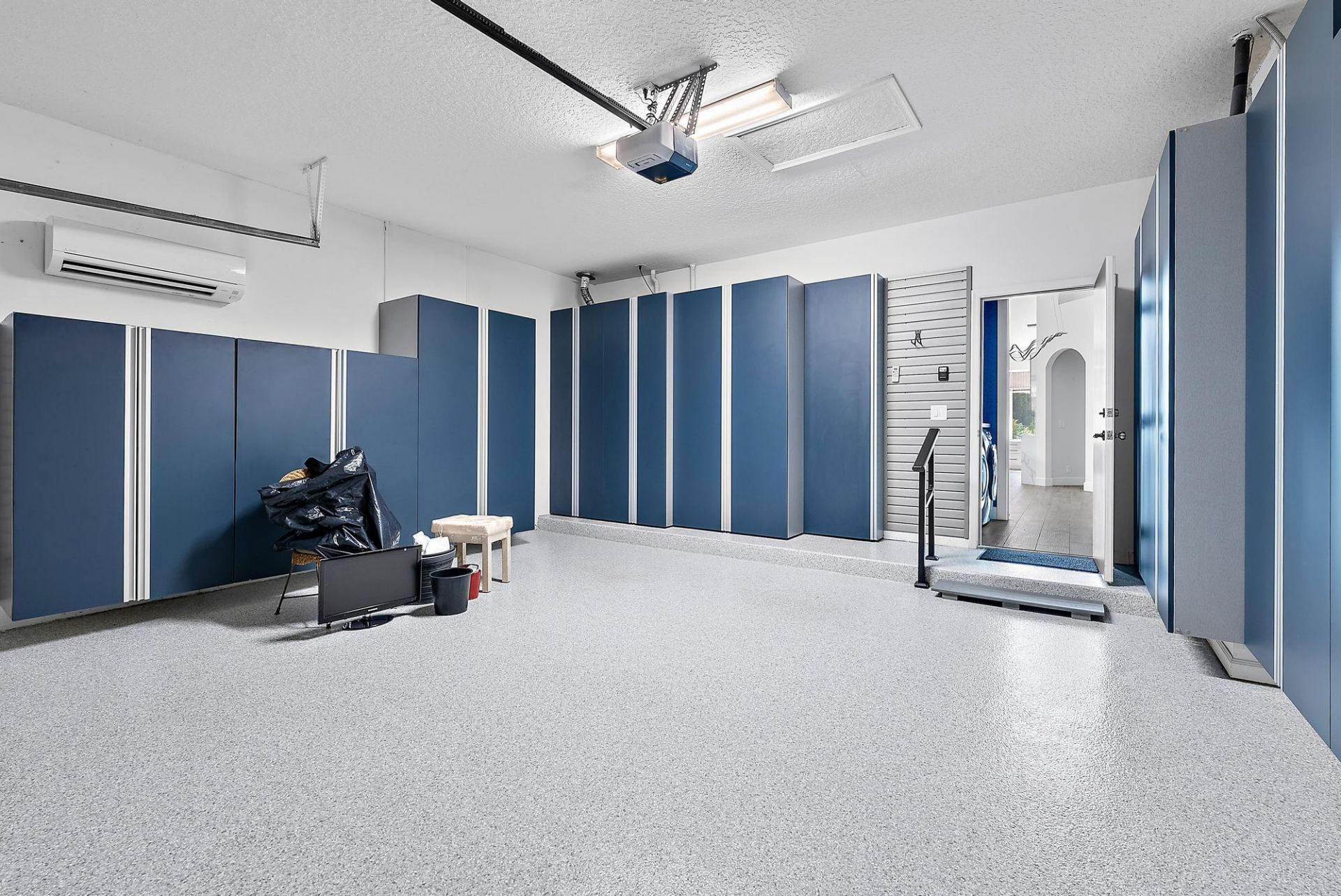 8110 Sandpiper Way, West Palm Beach, FL 33412 Photo