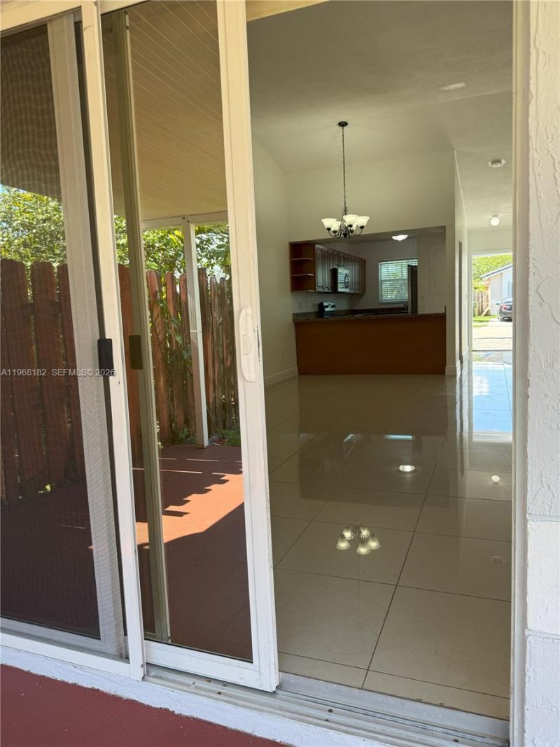 1115 SE 13th Ave, Homestead, FL 33035 Photo