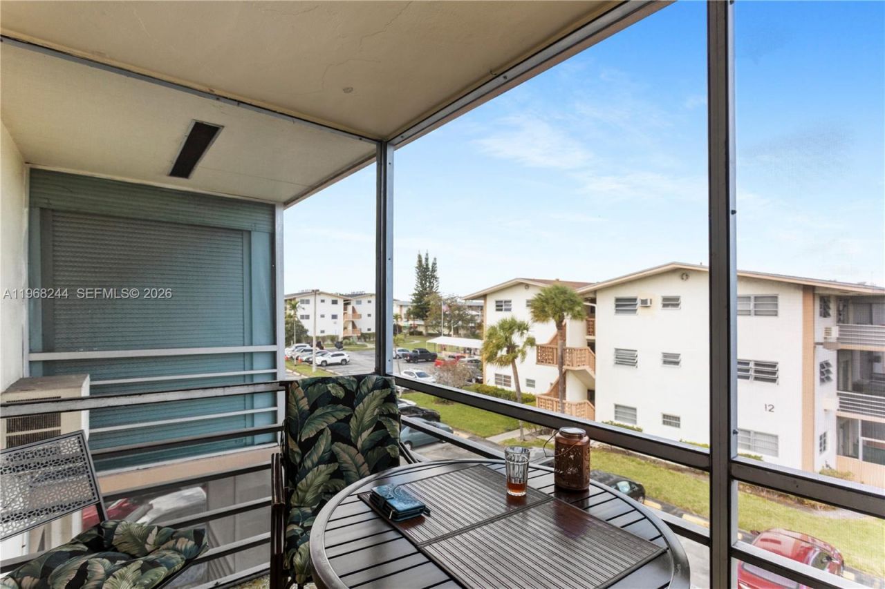 16750 NE 14th Ave , Unit 301, Miami, FL 33162 Photo