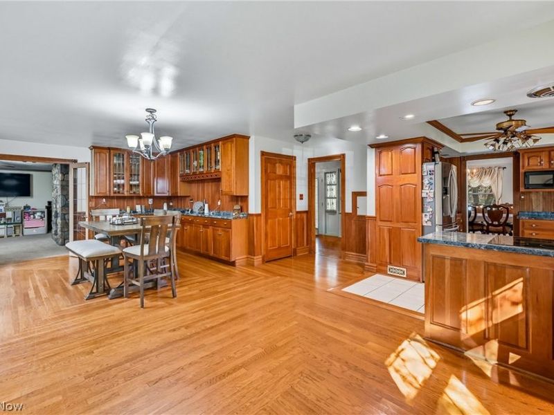 4250 Oak Knoll Drive, Boardman, OH 44512 Photo 4