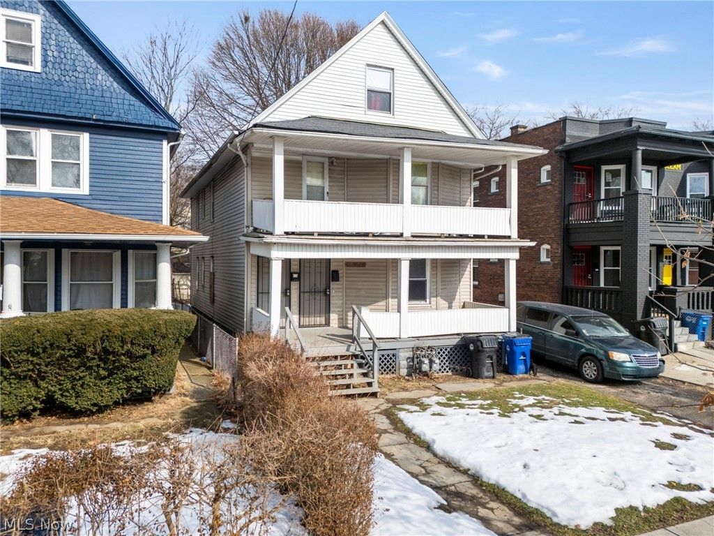 10301 Kempton, Cleveland, OH 44108 Main Photo