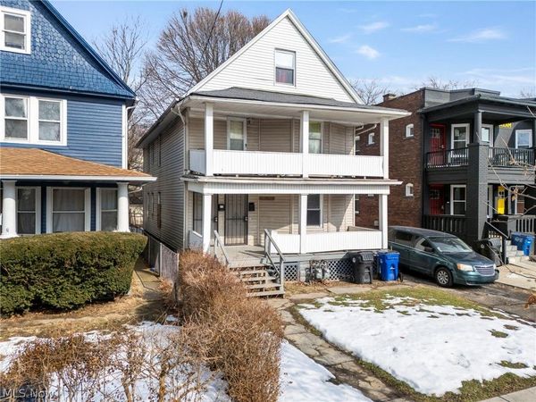 10301 Kempton, Cleveland, OH 44108