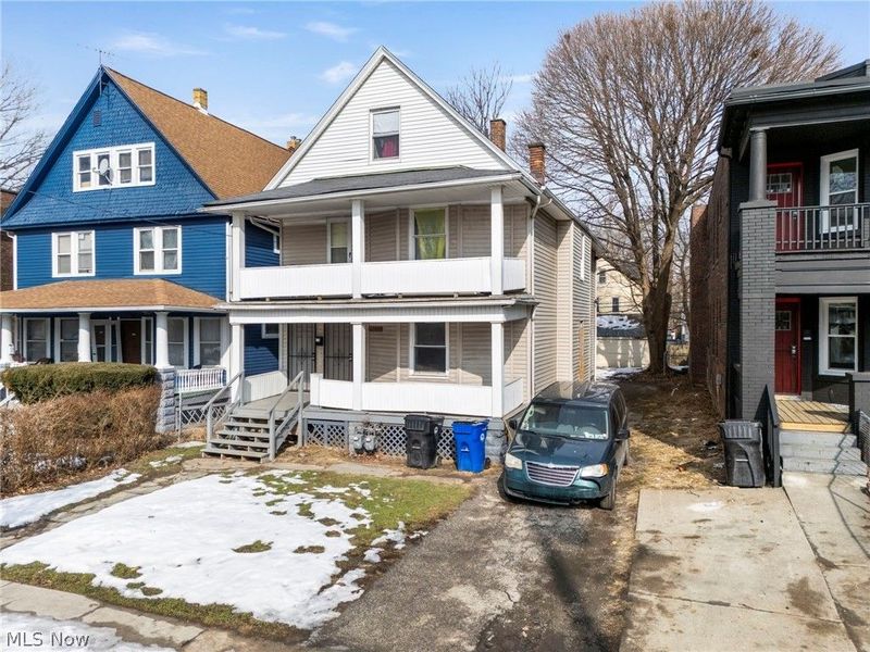 10301 Kempton, Cleveland, OH 44108 Photo 2