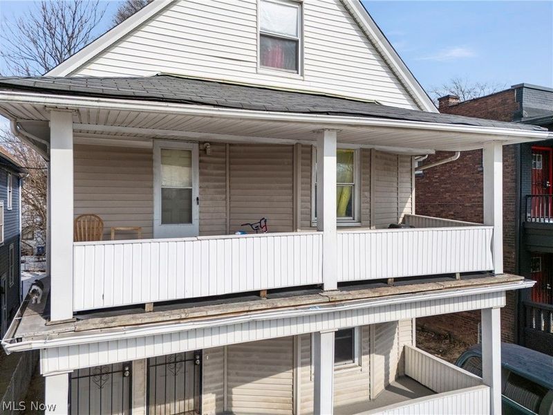 10301 Kempton, Cleveland, OH 44108 Photo 4