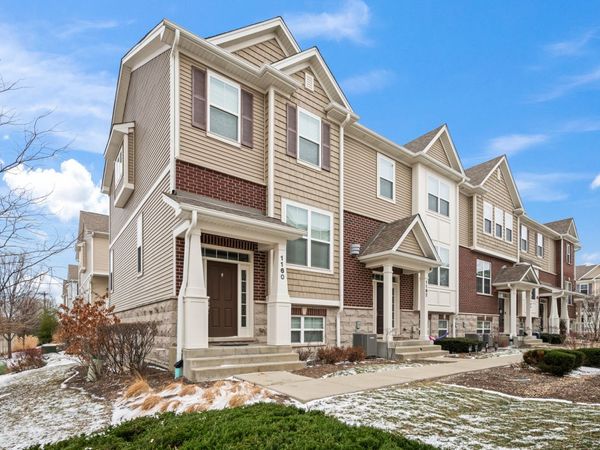 1160 Evergreen Avenue, Des Plaines, IL 60016