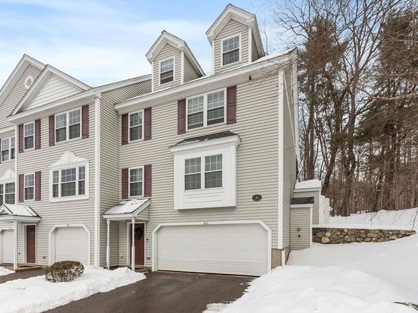 26 Bradley Dr, Unit D, Groton, MA 01450