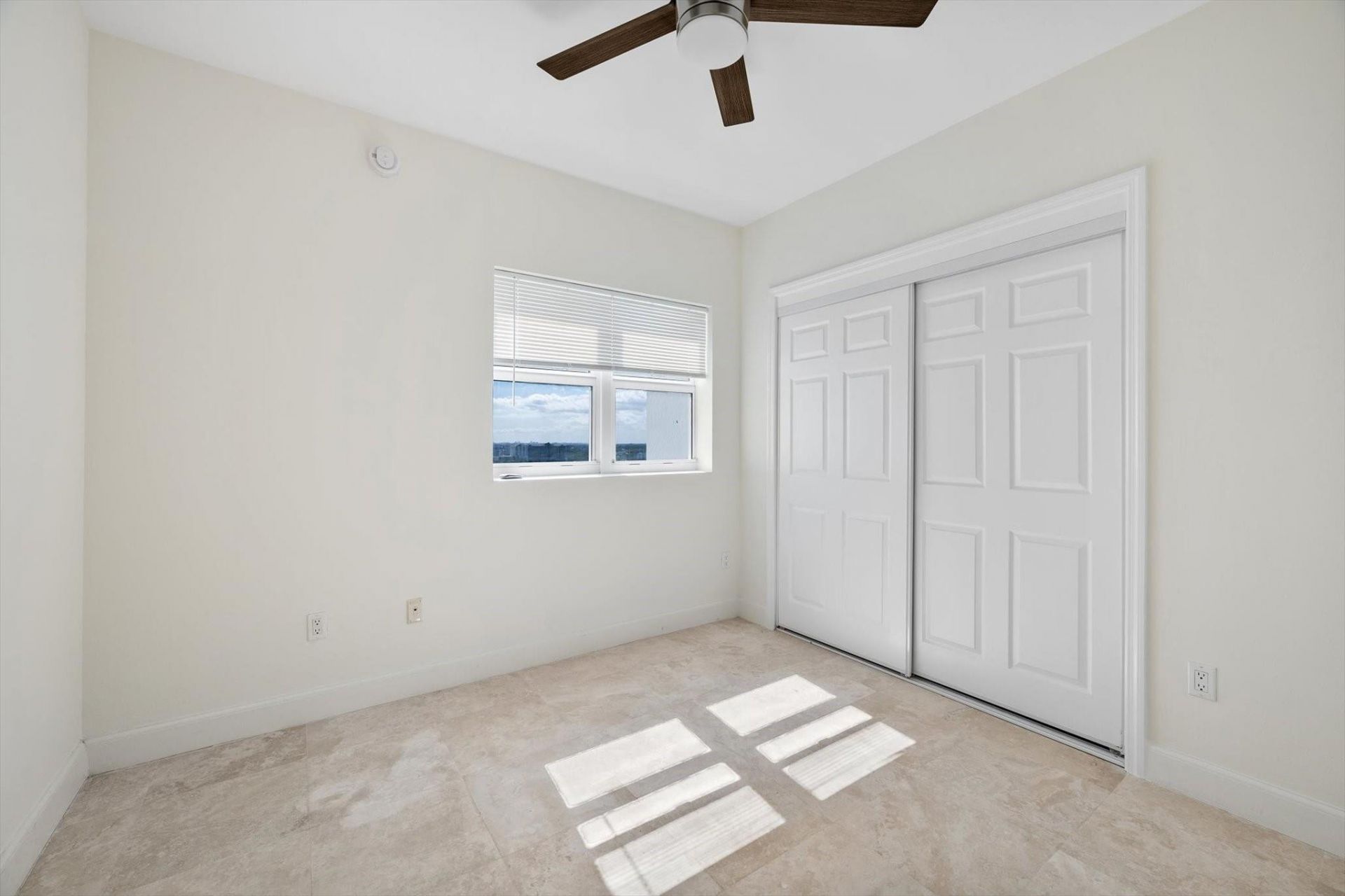 15051 Royal Oaks Lane, Unit 2106, North Miami, FL 33181 Photo