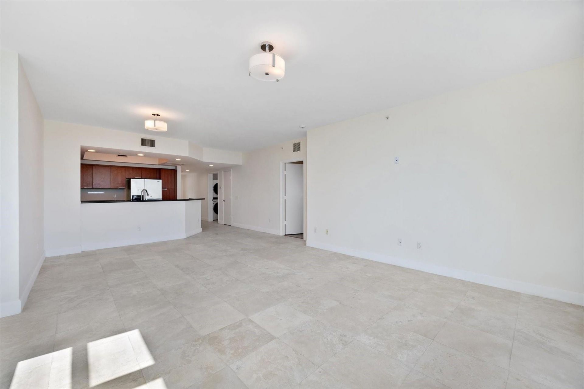 15051 Royal Oaks Lane, Unit 2106, North Miami, FL 33181 Photo