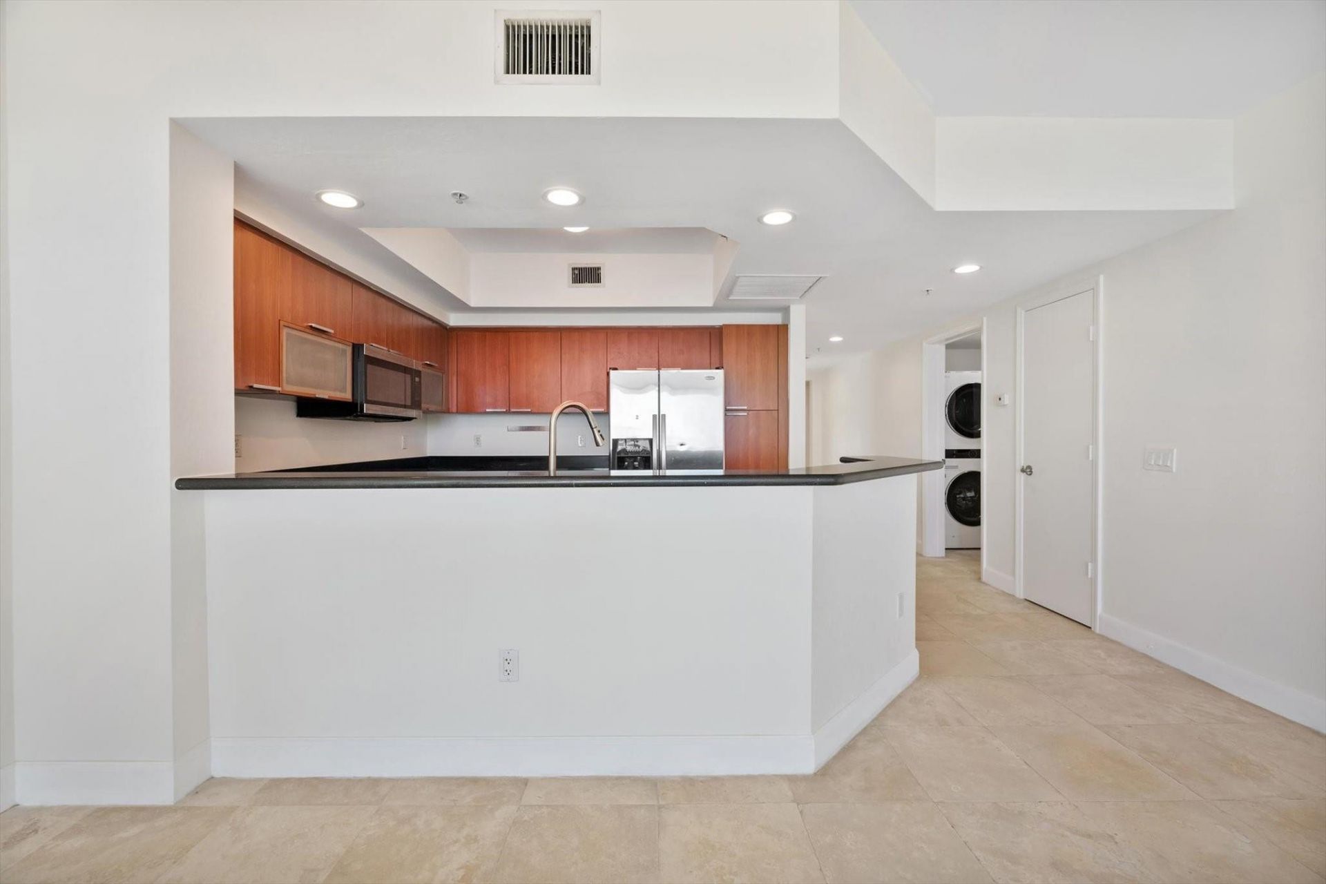 15051 Royal Oaks Lane, Unit 2106, North Miami, FL 33181 Photo