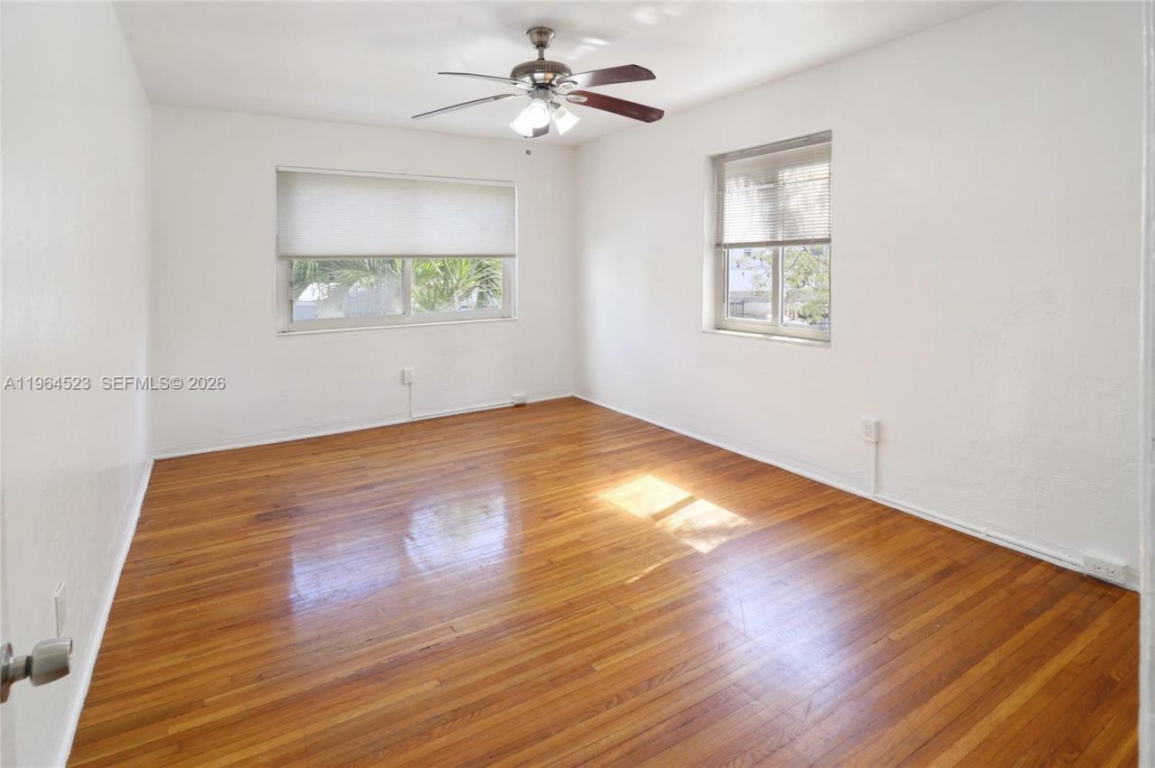 8100 Crespi Blvd, Unit 3, Miami Beach, FL 33141 Photo