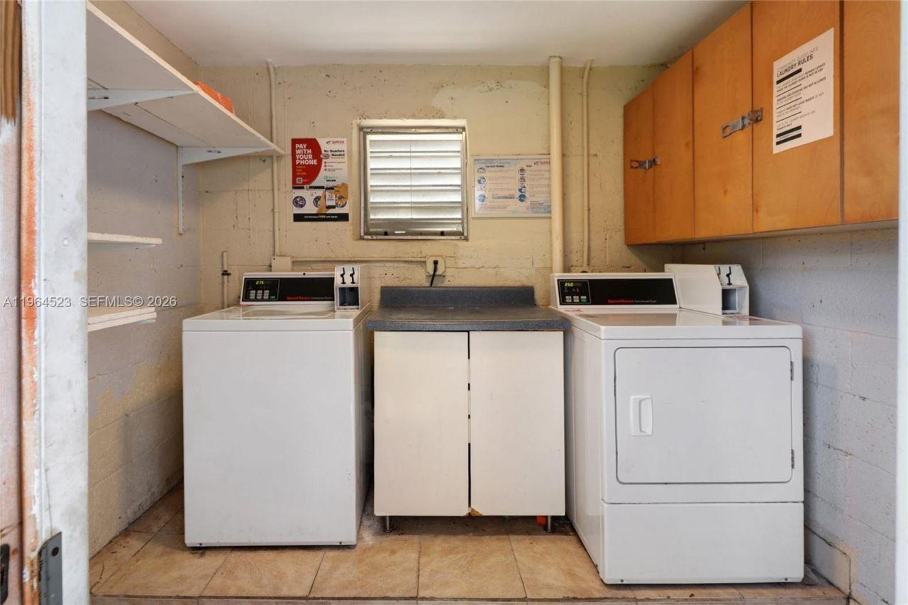 8100 Crespi Blvd, Unit 3, Miami Beach, FL 33141 Photo