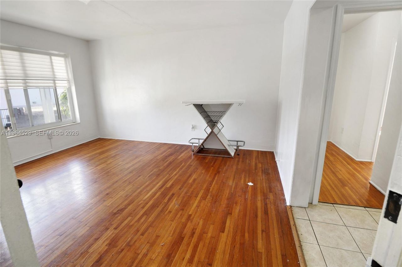 8100 Crespi Blvd, Unit 3, Miami Beach, FL 33141 Photo