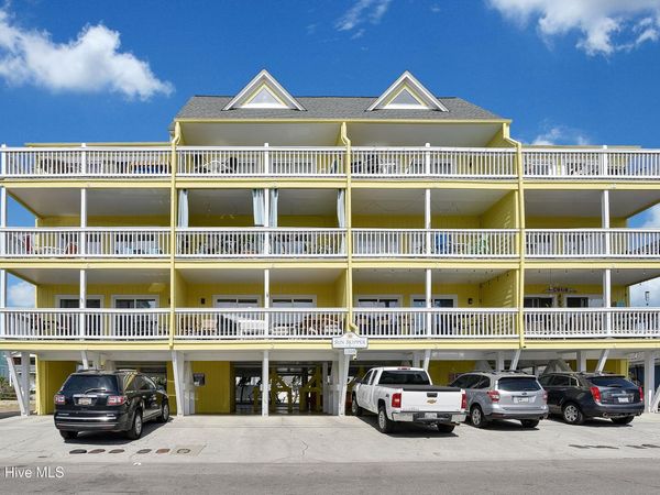 1509 Carolina Beach Avenue N, Unit E1, Carolina Beach, NC 28428