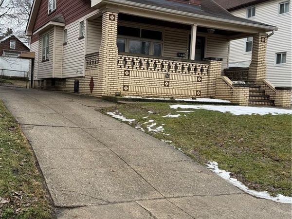 8910 Jeffries Avenue, Cleveland, OH 44105