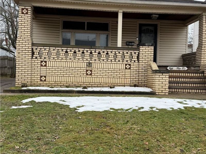 8910 Jeffries Avenue, Cleveland, OH 44105 Photo 2