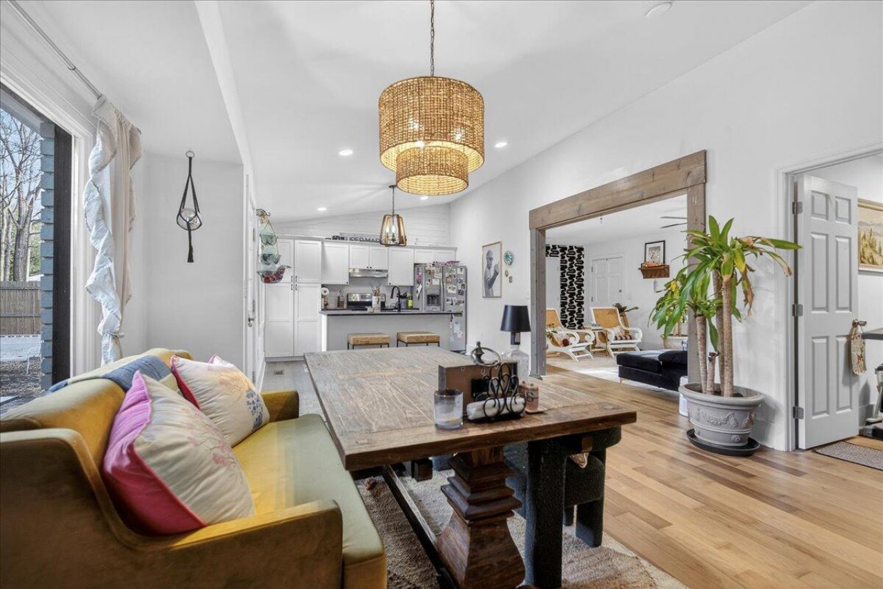 1718 Jervey Avenue Photo 11