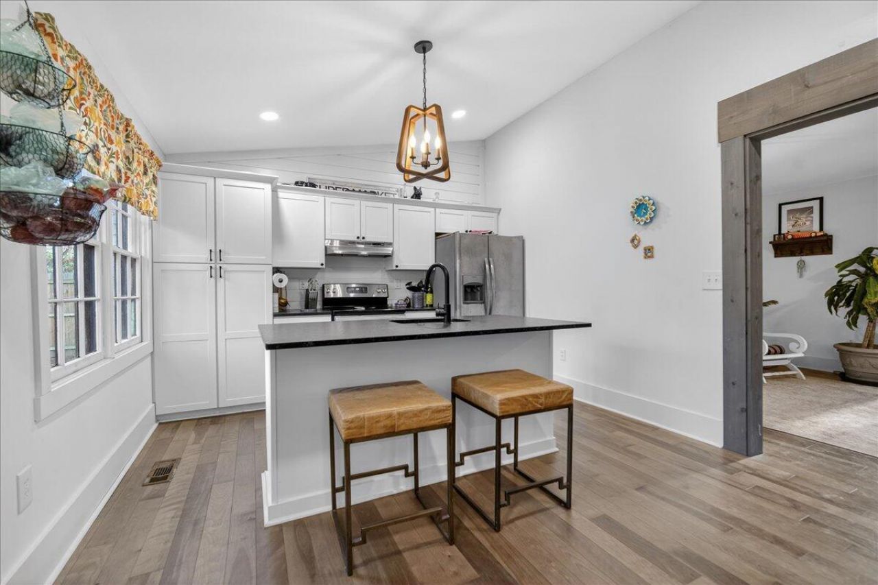 1718 Jervey Avenue Photo 13