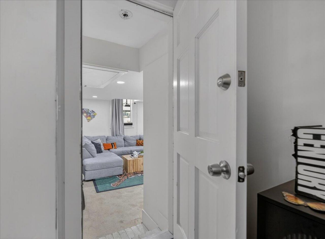 1718 Jervey Avenue Photo 15