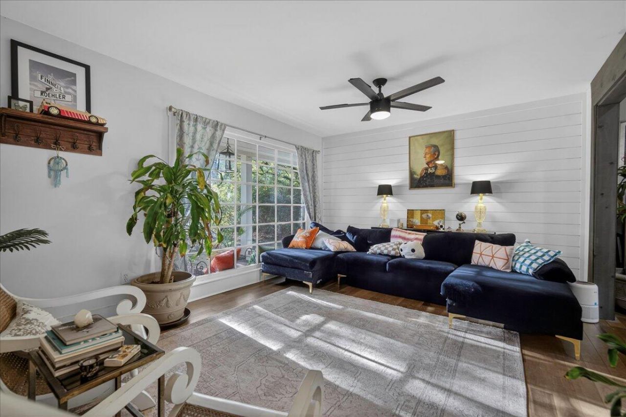 1718 Jervey Avenue Photo 8