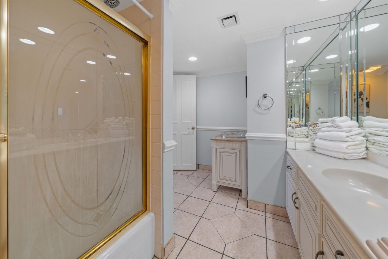 9650 Shore Dr. Photo 17