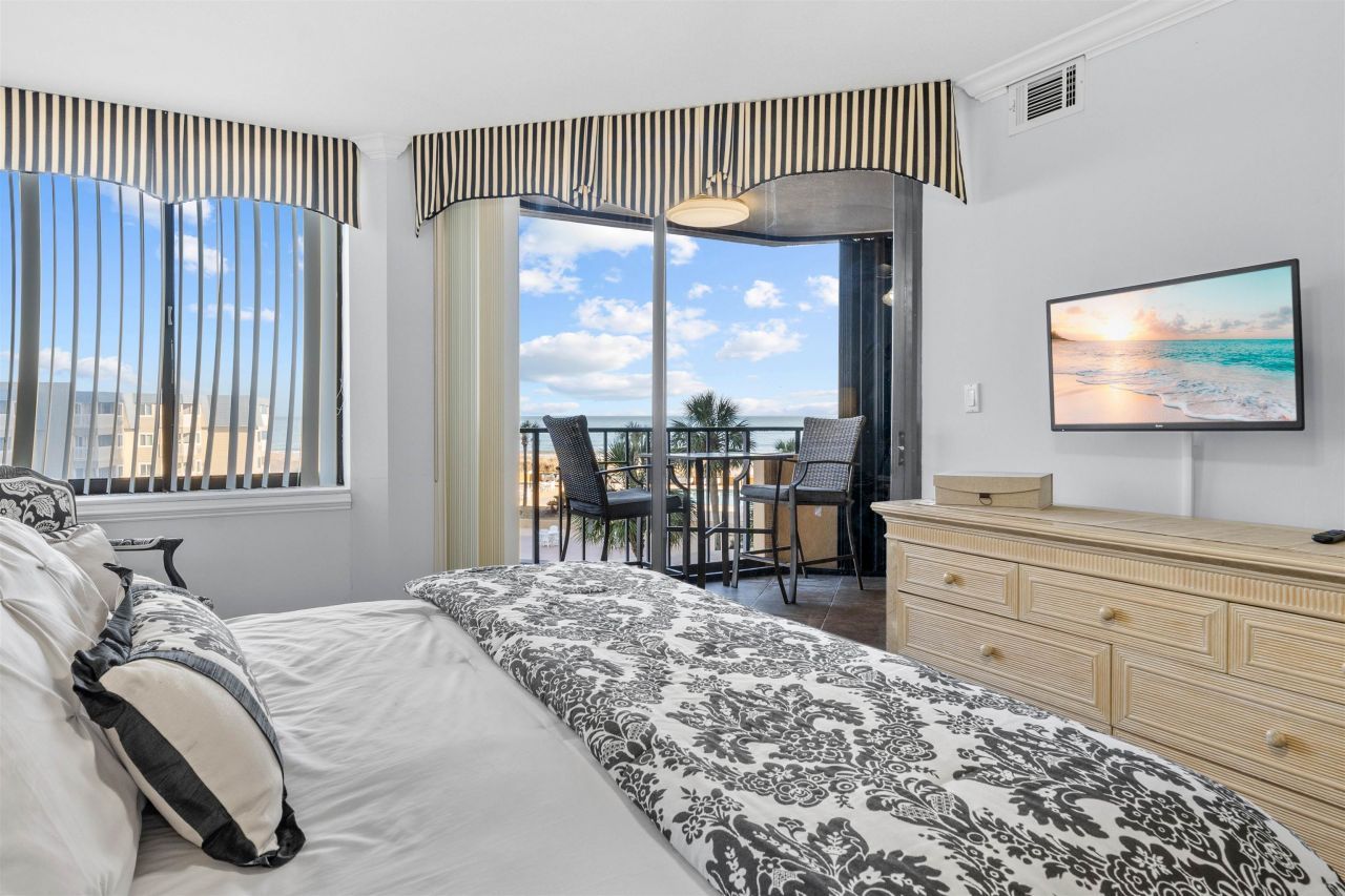 9650 Shore Dr. Photo 6