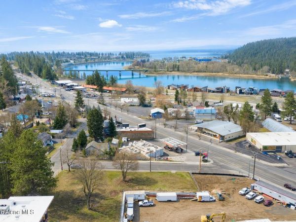 1113 W Davidson AVE, Coeur d'Alene, ID 83814