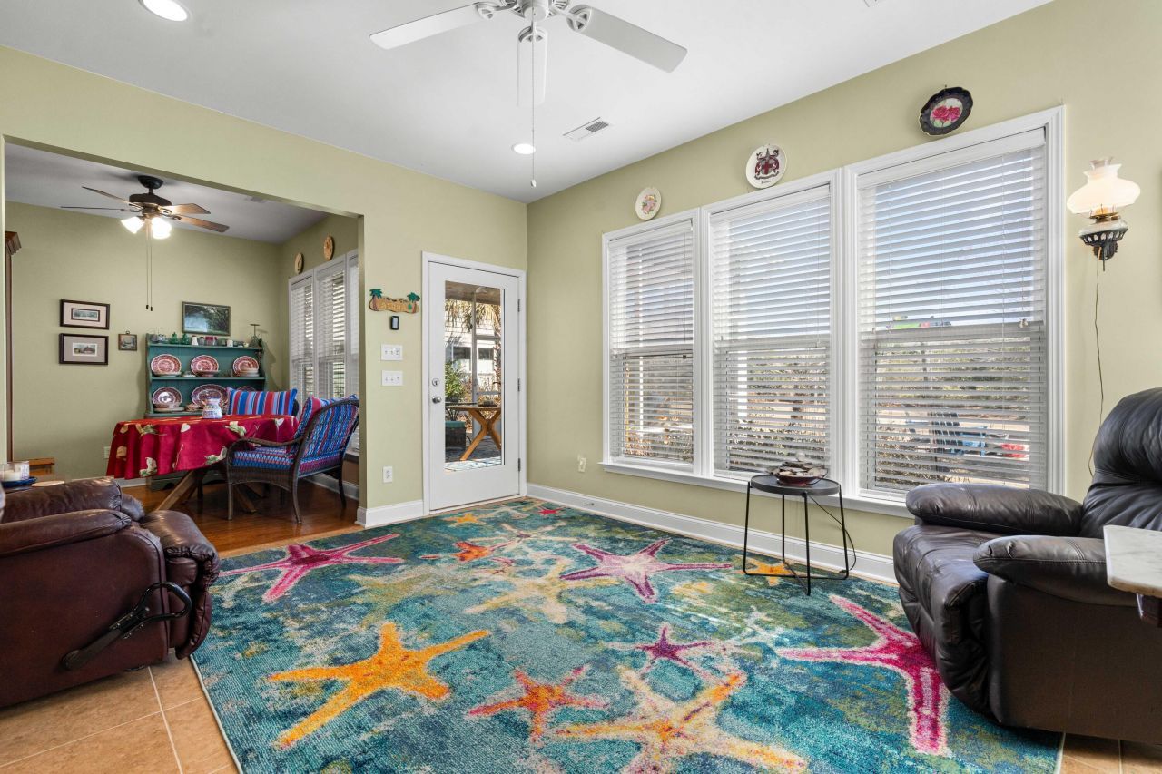 402 Misty Cove Trail Photo 16