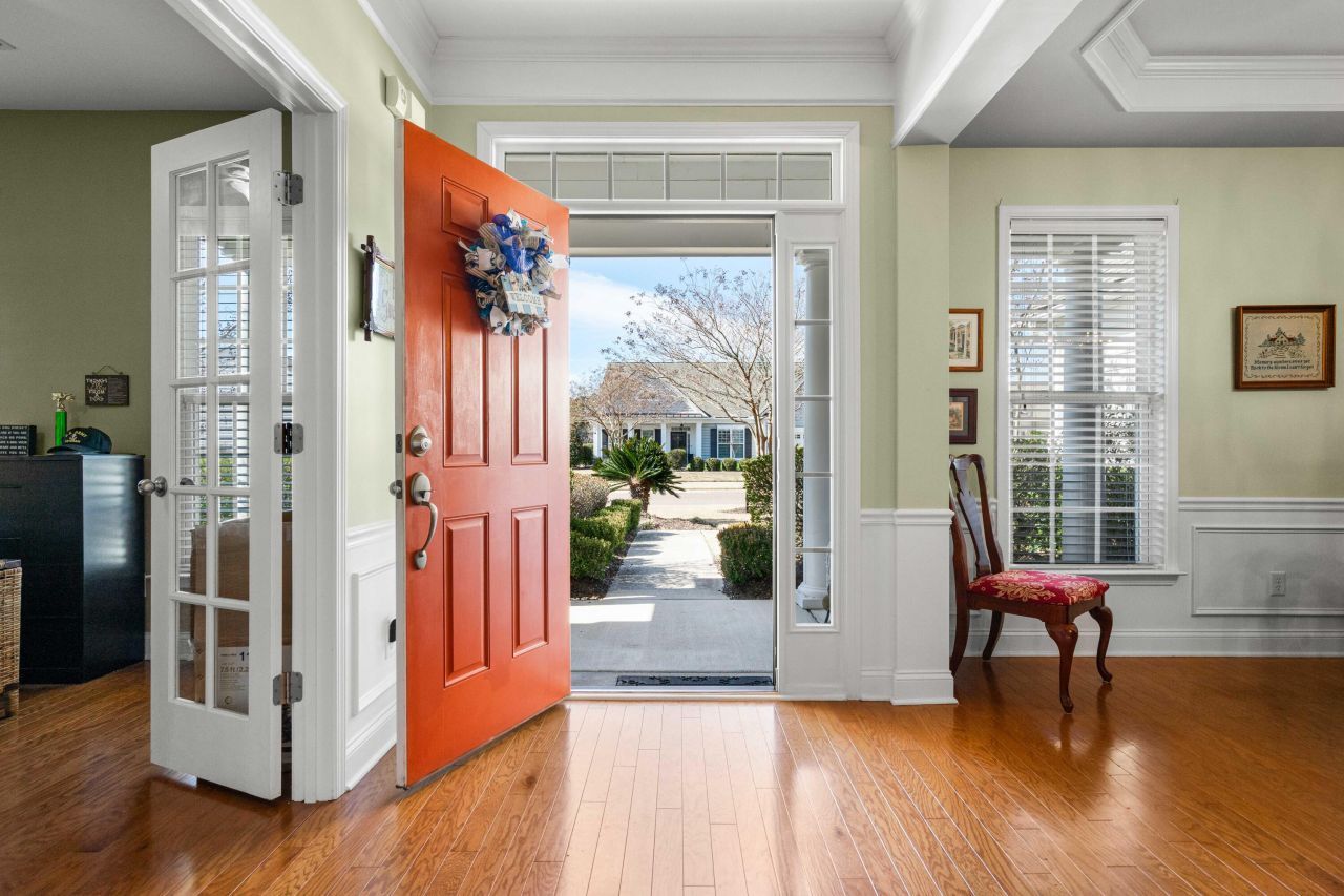 402 Misty Cove Trail Photo 4