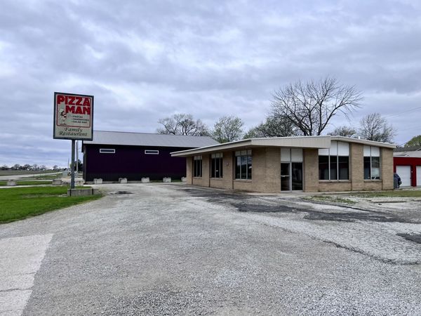 2578 E US HWY 36, Newman, IL 61942