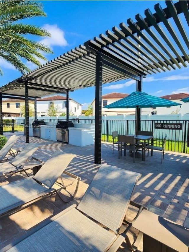 3350 W 112th St, Hialeah, FL 33018 Photo