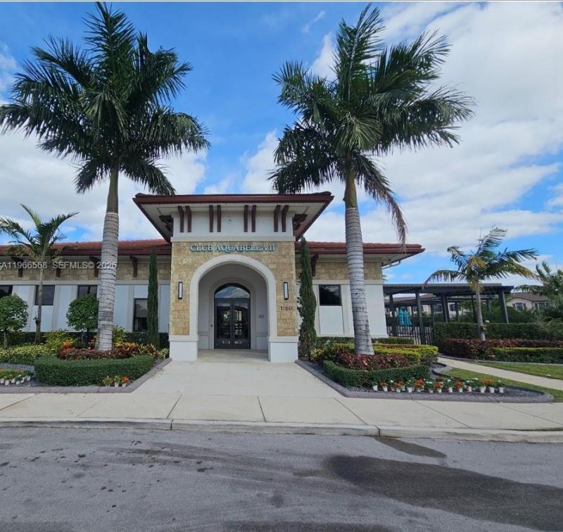3350 W 112th St, Hialeah, FL 33018 Photo