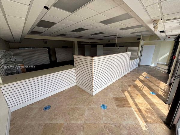 2727 E Oakland Park Blvd , Unit 100, Fort Lauderdale, FL 33306