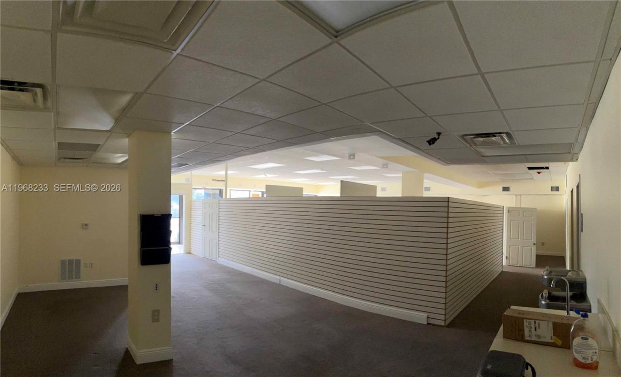 2727 E Oakland Park Blvd , Unit 100, Fort Lauderdale, FL 33306 Photo