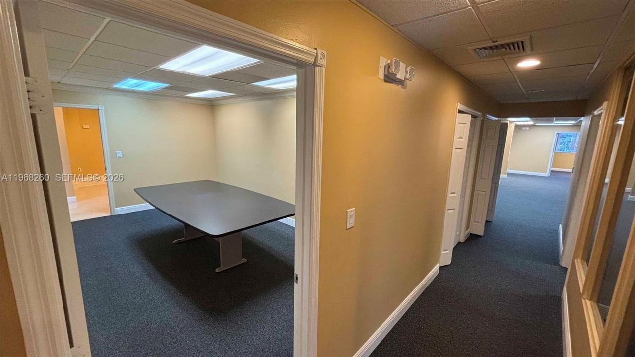 2727 E Oakland Park Blvd, Unit 200, Fort Lauderdale, FL 33306 Photo