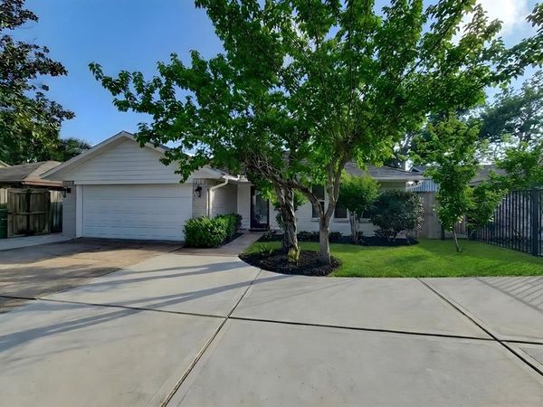 10335 Emnora Lane, Houston, TX 77043