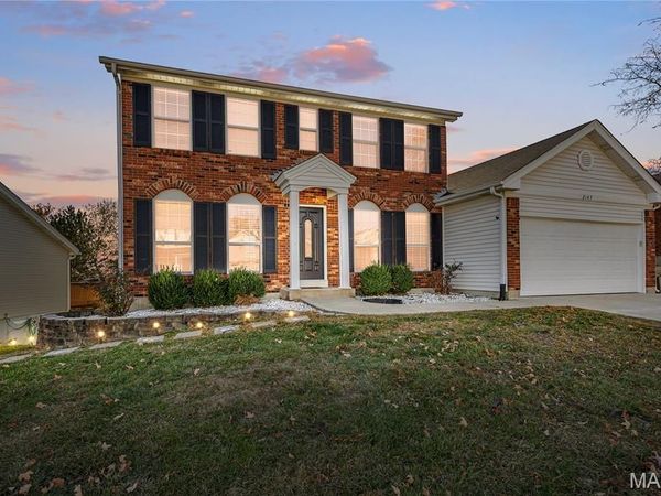 2147 Riding Spur Drive, Maryland Heights, MO 63146
